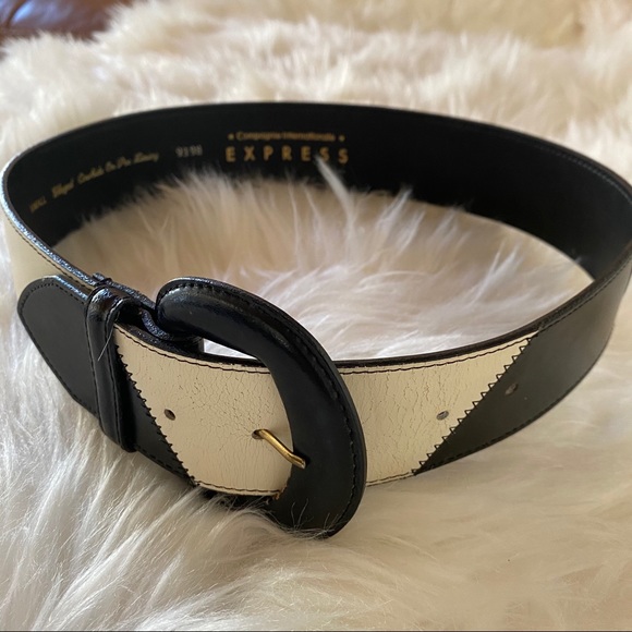 Express 80’s VTG Black and White Belt - Picture 2 of 5